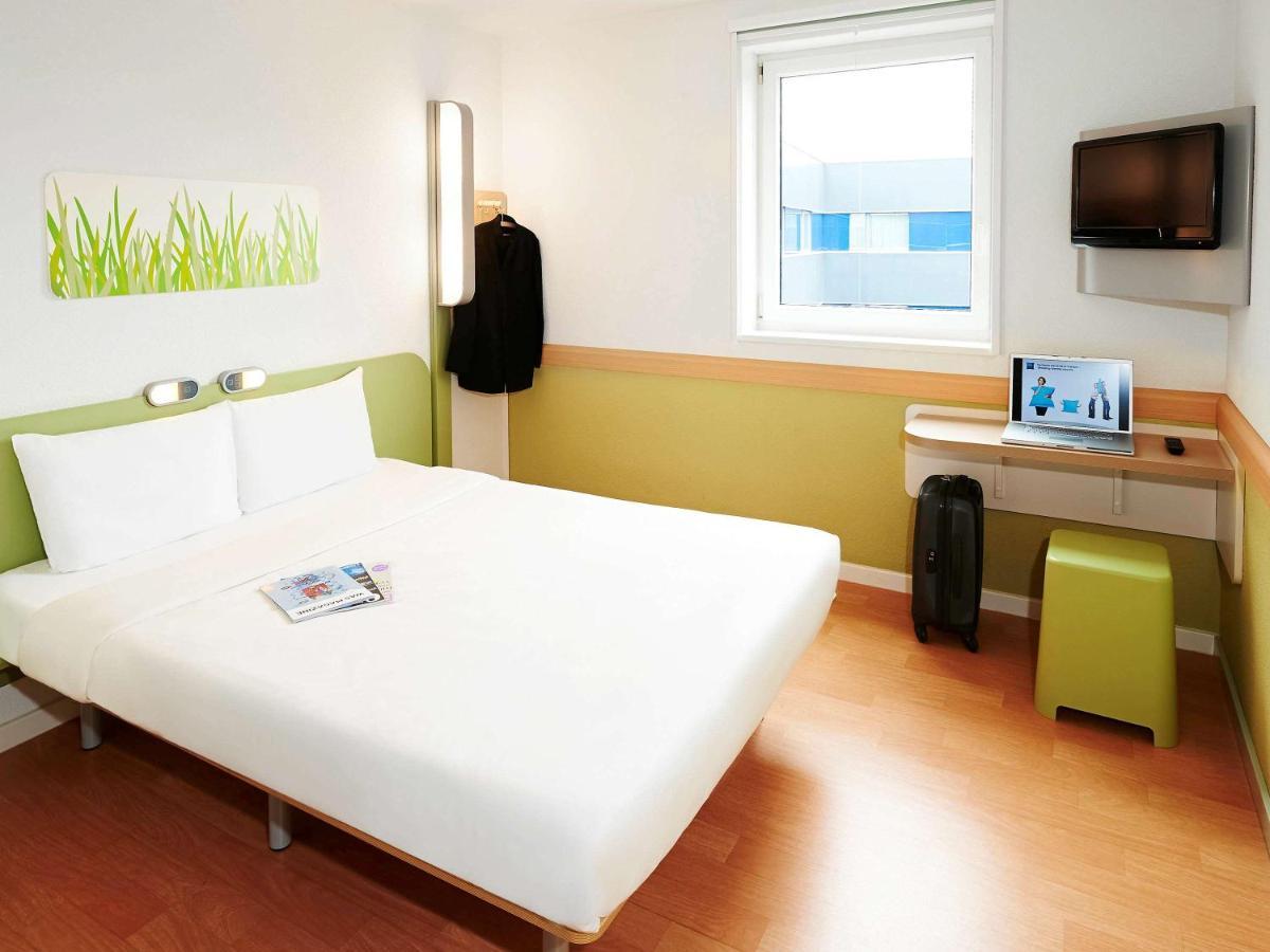 Ibis Budget Marne La Vallee Saint-Thibault-des-Vignes Exterior photo